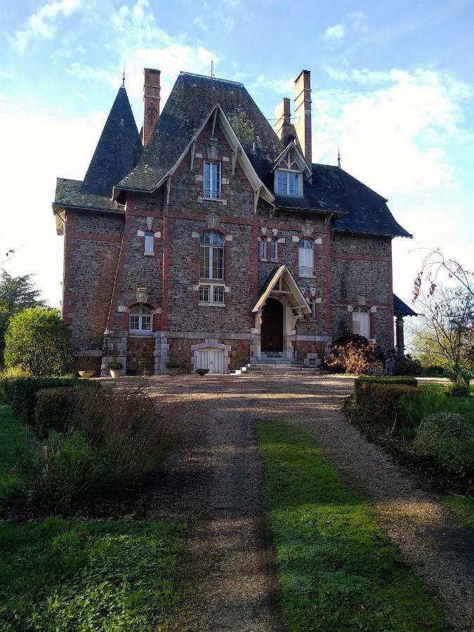 Le Manoir Des Rochers Bouere Extérieur photo